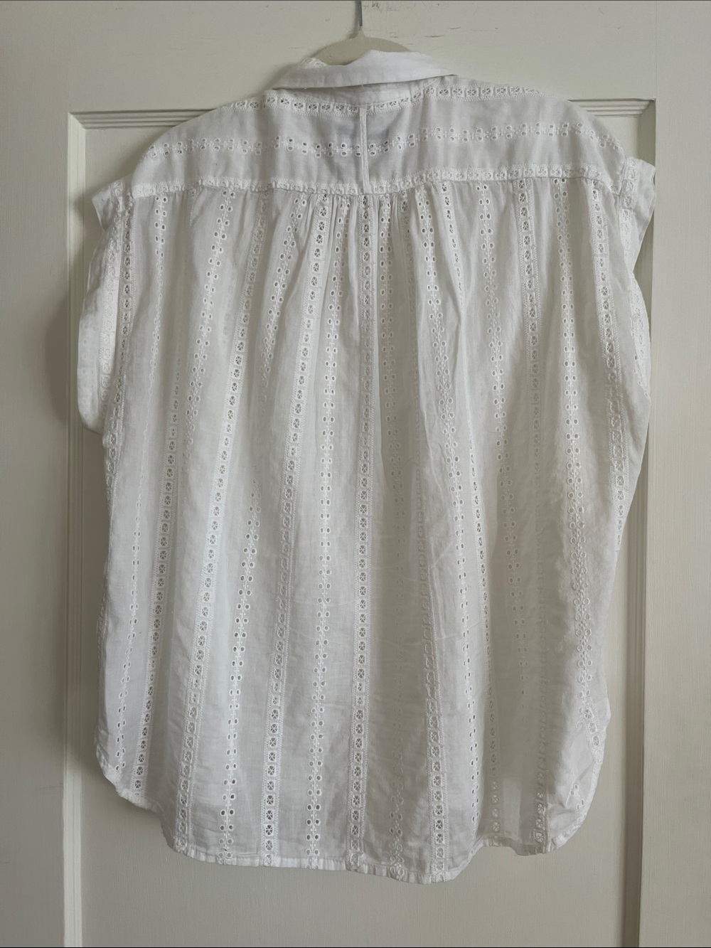 Nili Lotan Chantal White Eyelet popover - Picture 5 of 5